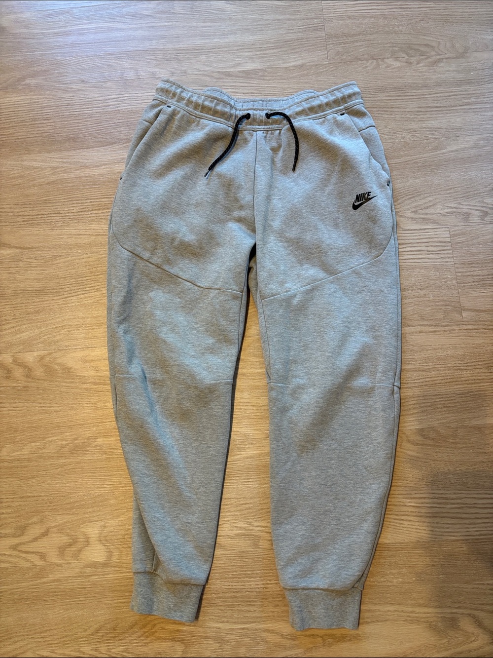Nike Men’s L Sportswear Tech Fleece Joggers Dark Grey Heather/Black CU4495-063